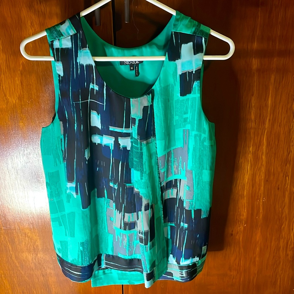 Pretty cool green and blue designed shirt !
